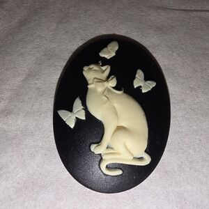 Cat With Butterflies Cameo Mold, Jewelry Making - Resin / Polymer Clay 30 x 40mm
